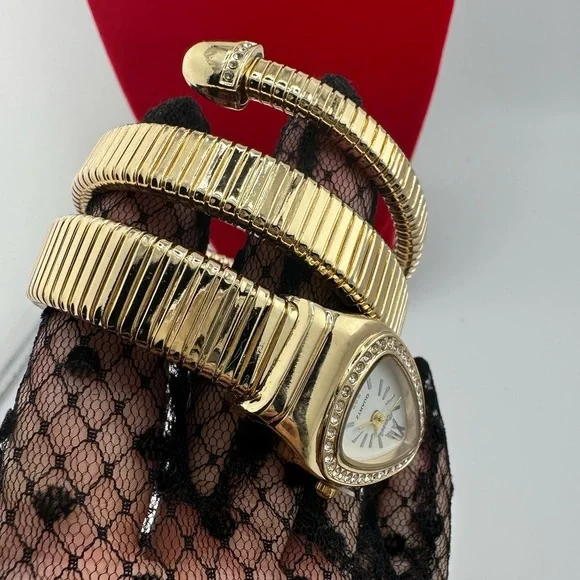 Luxury Serpenti Elegant Gold Wrap Women's Watch - Picture 5 of 17